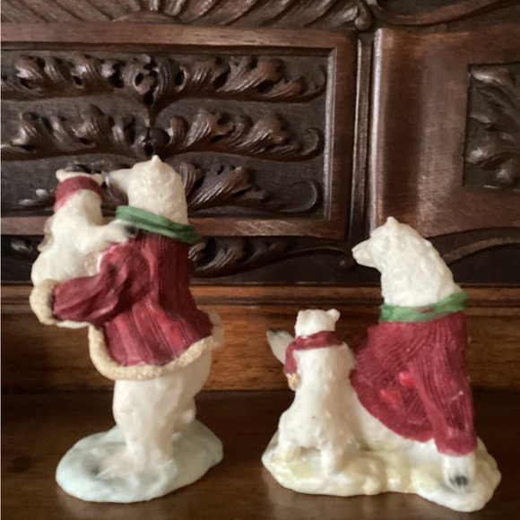 Christmas Polar Bear Family ❄️ - Picture 2 of 15